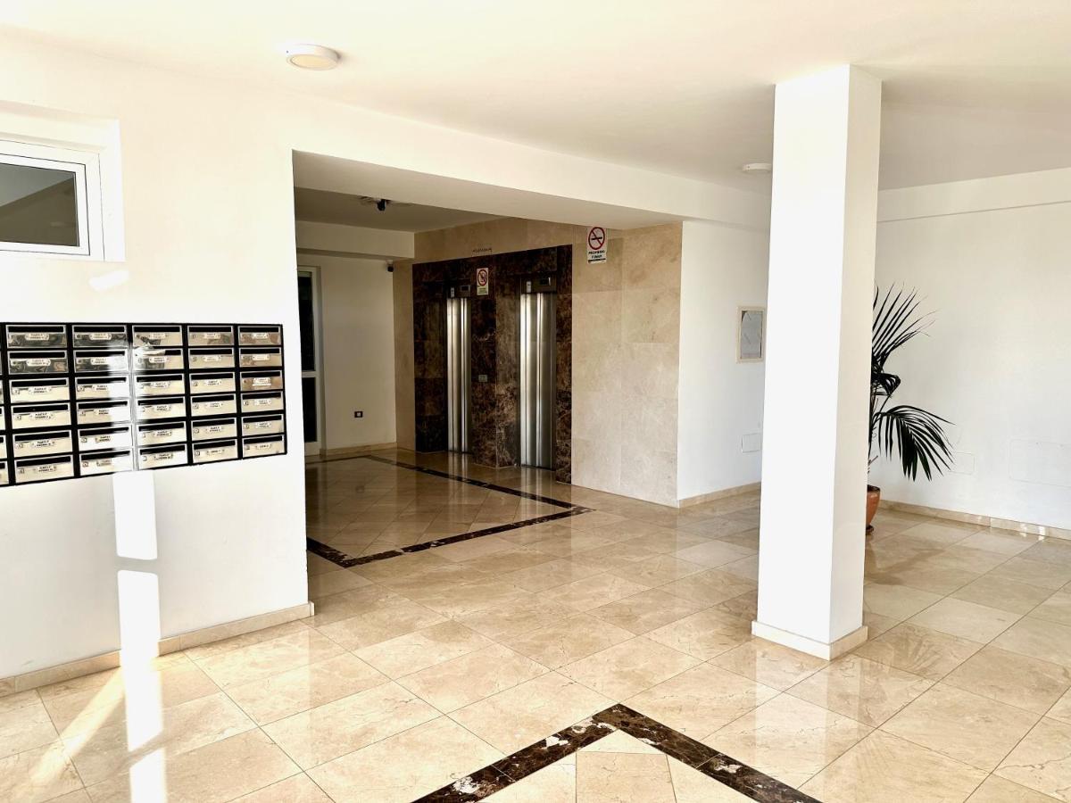 Pambnb - Cozy Seaview Apartment With Gym & Kids Park バハマル エクステリア 写真